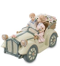 CMS-15/52 Статуэтка «Влюбленные в автомобиле» (Pavone)