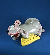 Копилка гипсовая «Крыса с сыром»