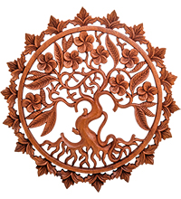 17-096 Панно резное «Дерево жизни» (суар, о.Бали)