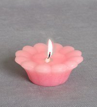 2076 Свеча «Ромашка» цв.в асс.