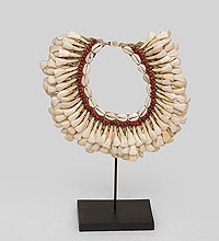 27-003 Ожерелье аборигена (Папуа)