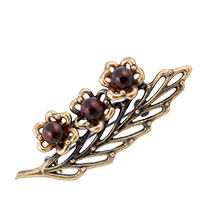 AM-4258 Брошь «Веточка Цветы» (латунь, янтарь)