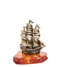 AM- 353 Фигурка «Кораблик» бол. (латунь, янтарь)