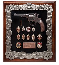 ПК-173 Ключница «Наган со знаками ФСБ» 40х44