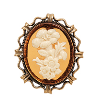 AM-2595 Брошь «Камея Букет» (латунь, янтарь)