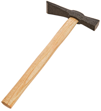 TS- 06 Молоток-кирка каменщика с деревянной ручкой