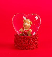 2055 Сердце с блест.4,5см.«Медвежонок с сердцем«красн.